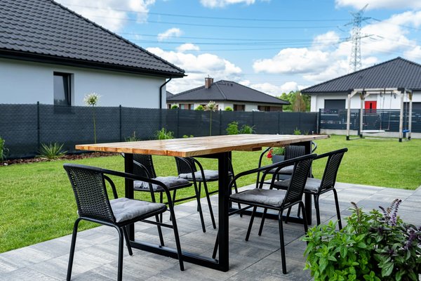 Crafting a Sustainable Roof Terrace for Urban Living: Your Guide to Eco-Friendly Design in UK Apartments